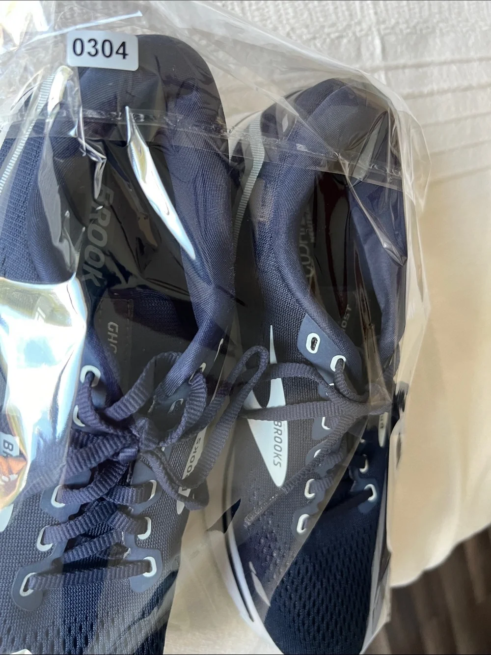 Brooks Ghost 15 Women’s Navy and White Athletic Running Shoes